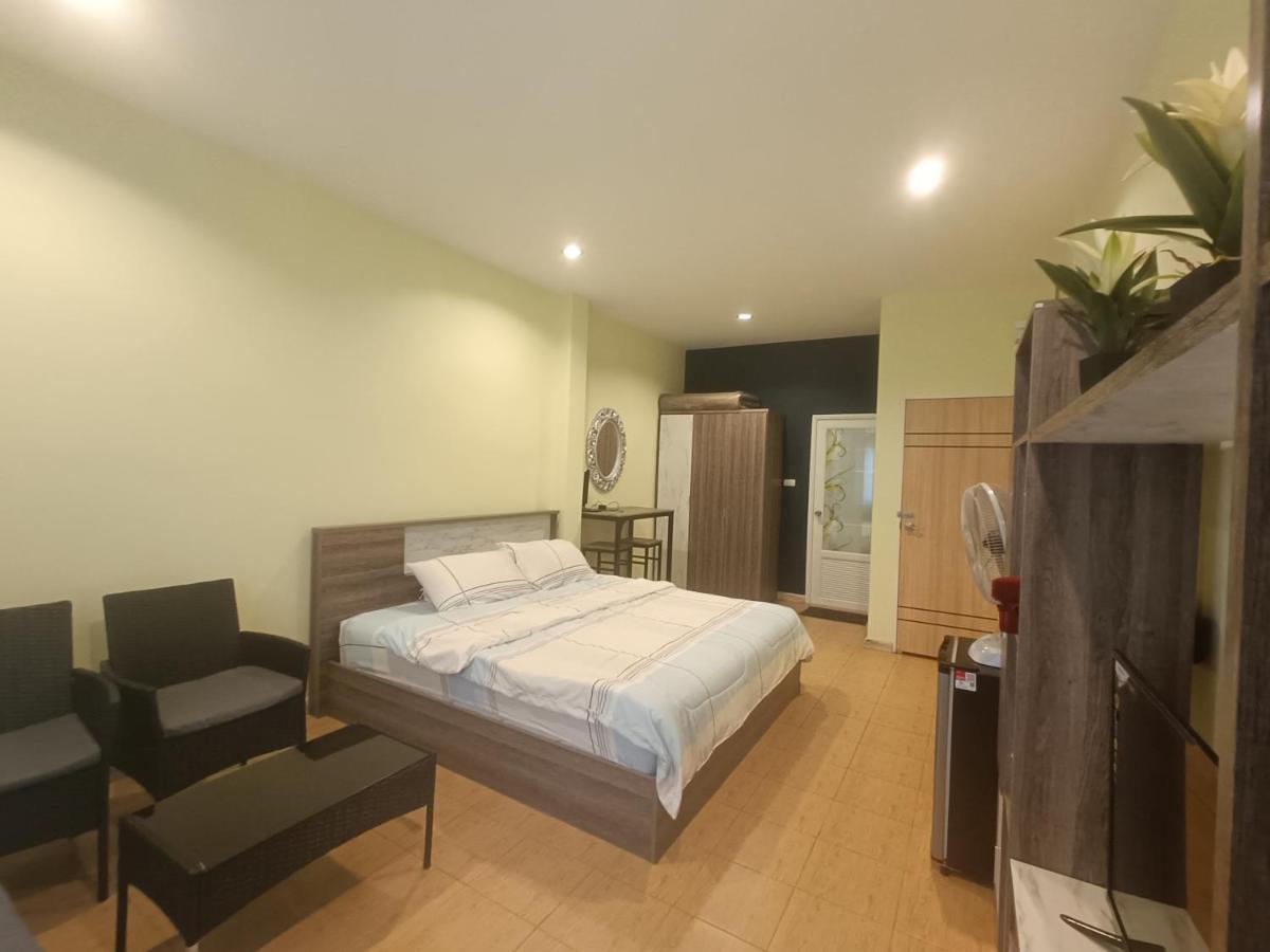 Merit Courtyard Suvarnaphumi House Bangkok Phòng bức ảnh