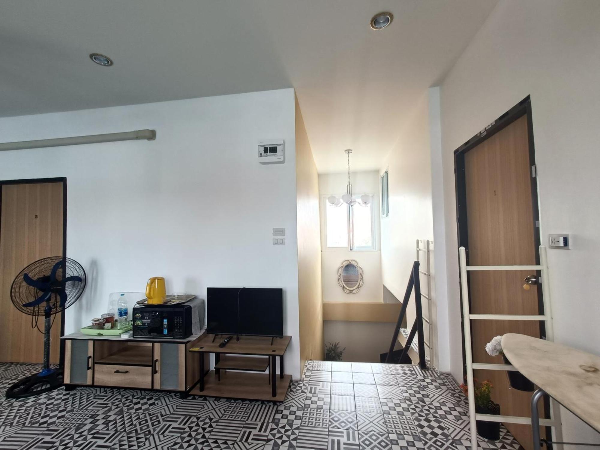 Merit Courtyard Suvarnaphumi House Bangkok Ngoại thất bức ảnh