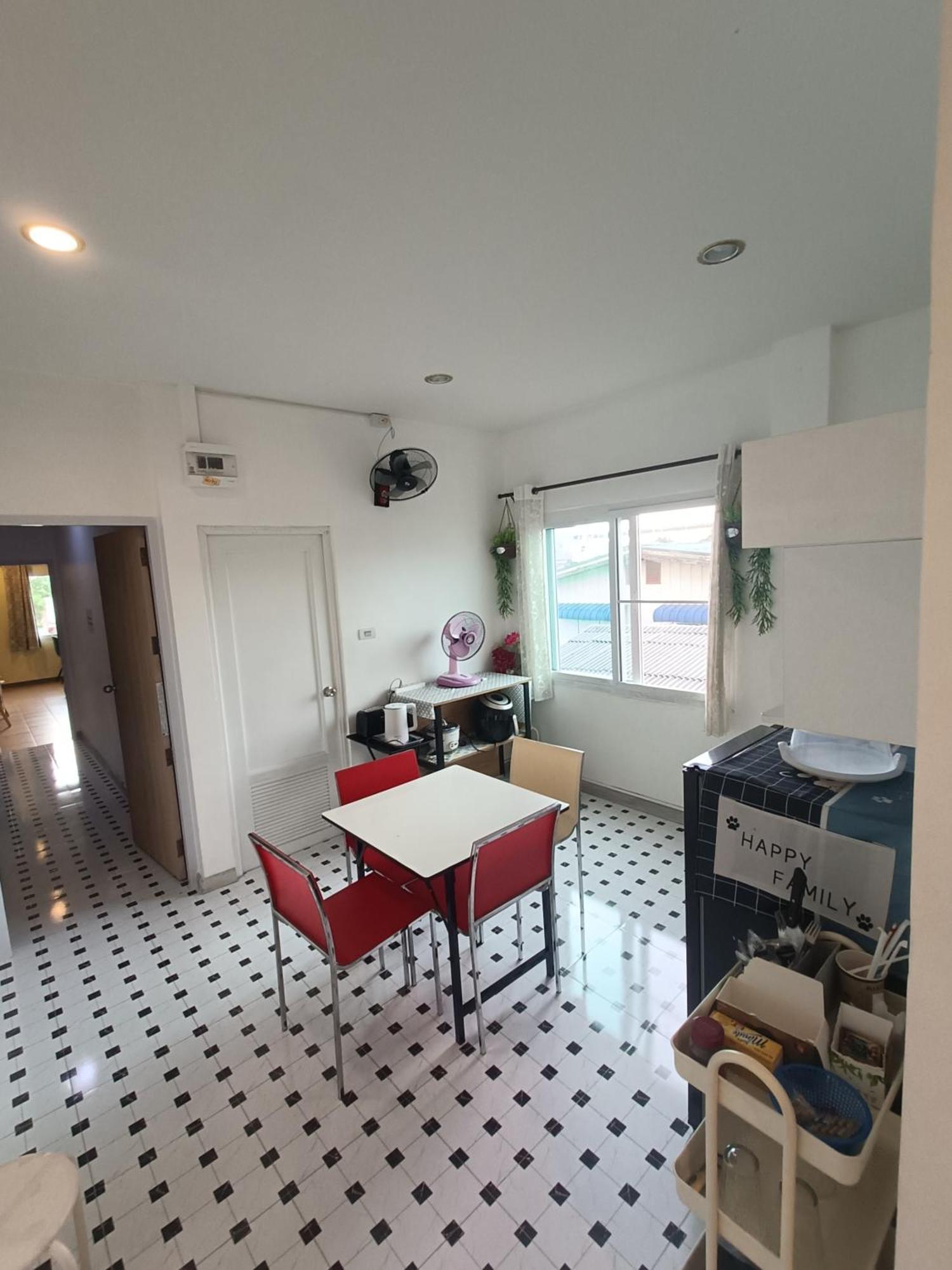 Merit Courtyard Suvarnaphumi House Bangkok Ngoại thất bức ảnh
