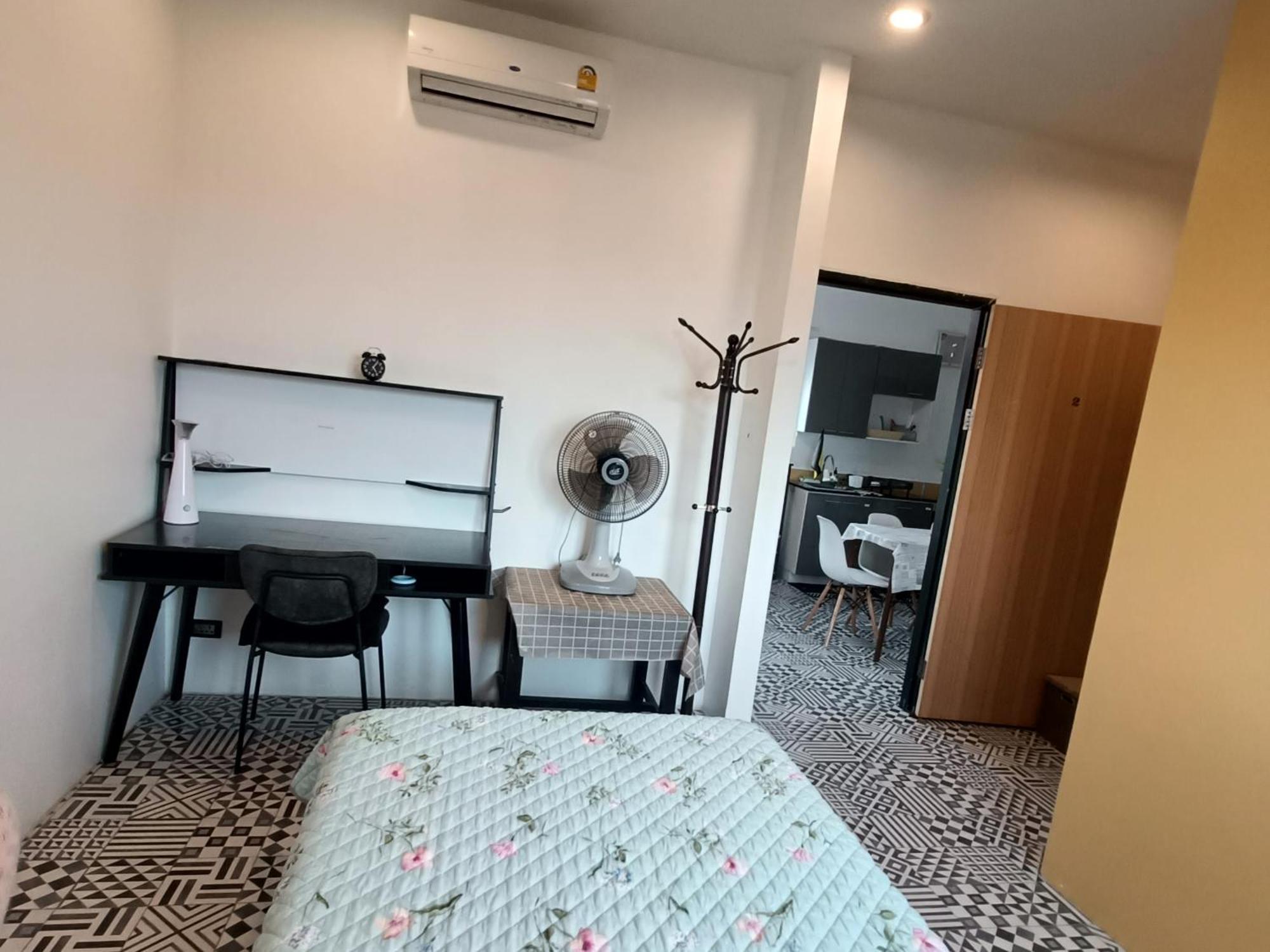 Merit Courtyard Suvarnaphumi House Bangkok Ngoại thất bức ảnh